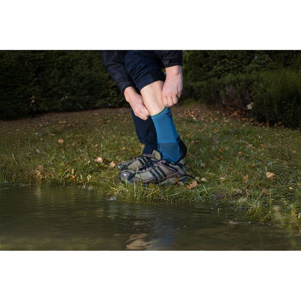Шкарпетки водонепроникні Dexshell Running Lite 2.0 Socks, темно-блакитні, розмір S (36-38) 66300 фото